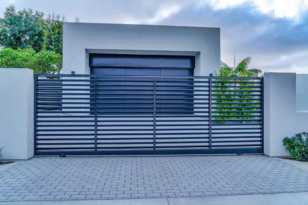 Livonia Driveway Gate Service